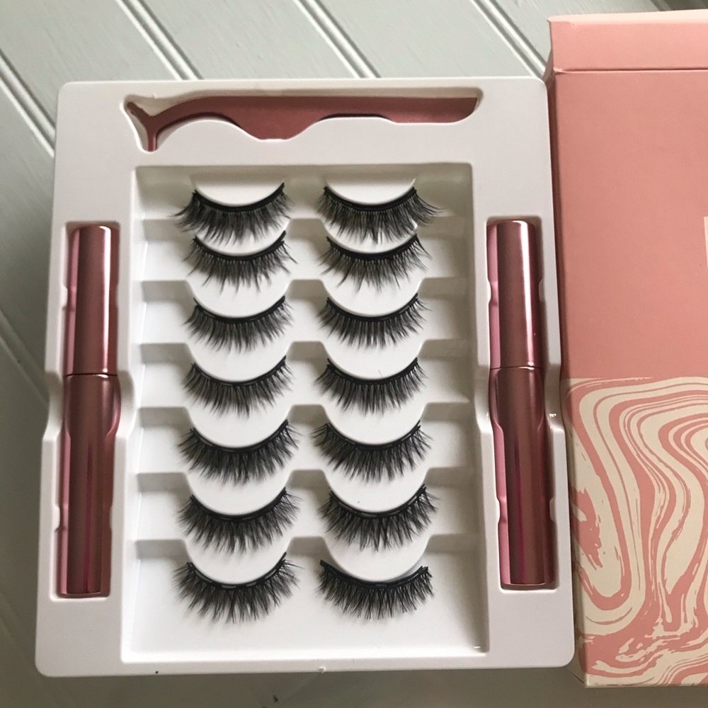 BRAND NEW EYELASH KIT 💕